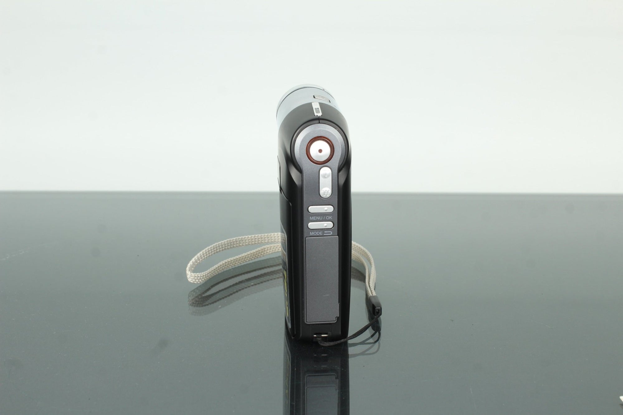 Aiptek HD 720P - Dutch|Thrift