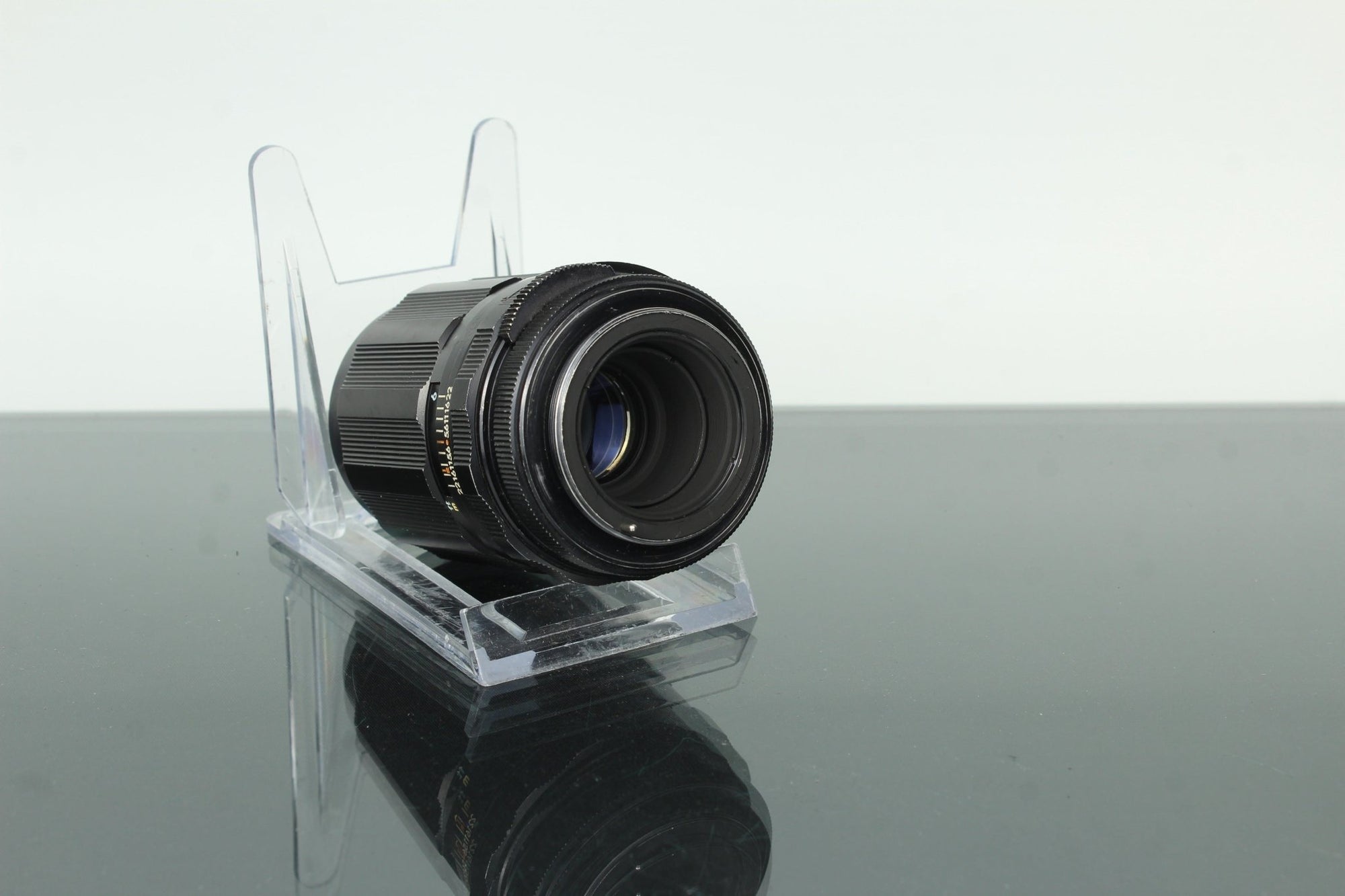 Asahi Opt. Co. Super - Takumar 135mm f/3.5 - Dutch|Thrift