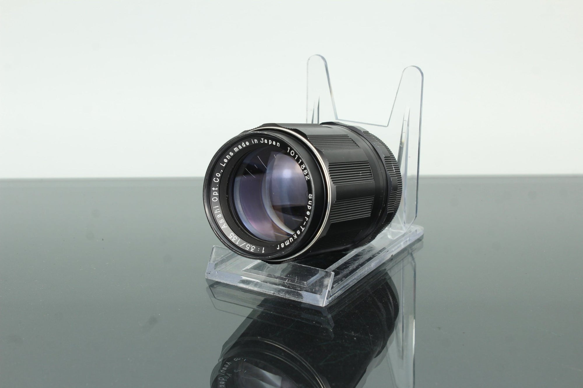 Asahi Opt. Co. Super - Takumar 135mm f/3.5 - Dutch|Thrift