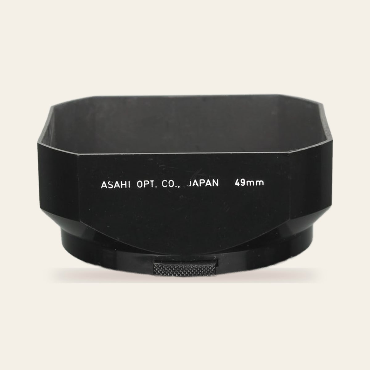 Asahi Opt Standard lens 1:1.4-1.7 50mm lens hood