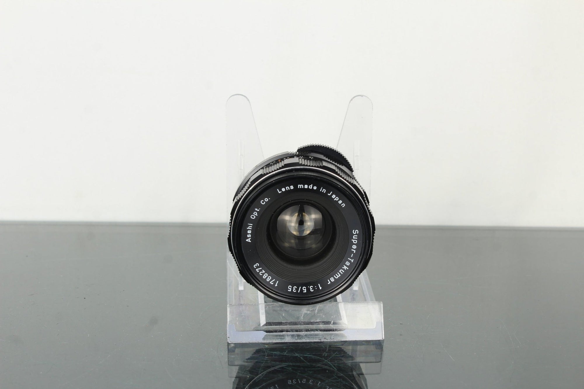 Asahi Optical Co. Super - Takumar 35mm f/3.5 - Dutch|Thrift