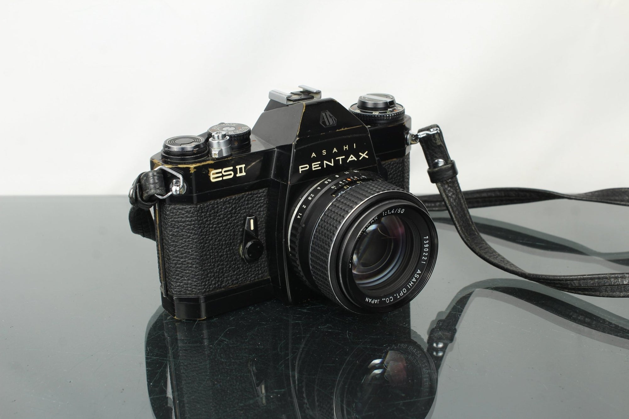 Asahi Pentax ES II + 50mm 1.4 M42 lens - Dutch|Thrift