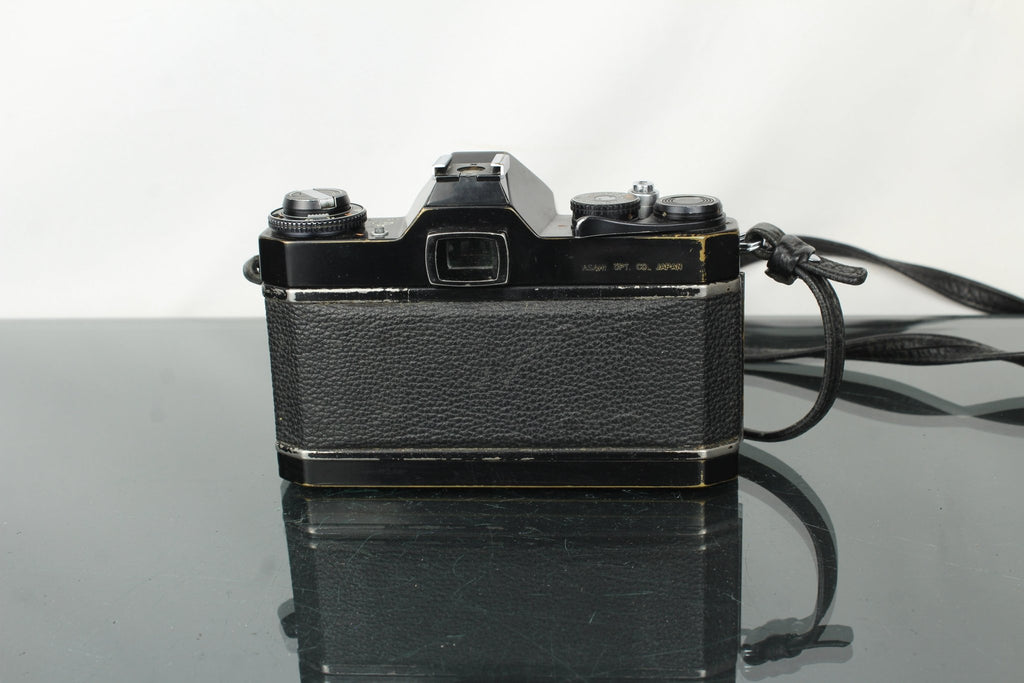 Asahi Pentax ES II + 50mm 1.4 M42 lens - Dutch|Thrift