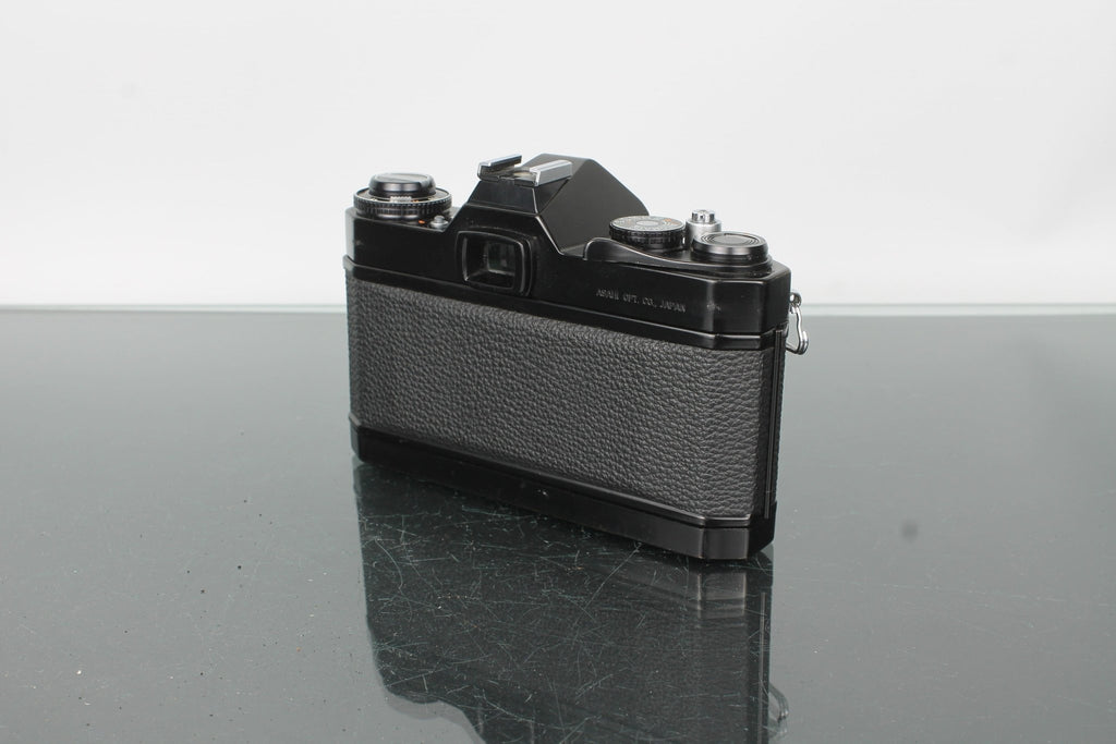 Asahi Pentax ES II + Takumar 1:1.8/55 - Dutch|Thrift