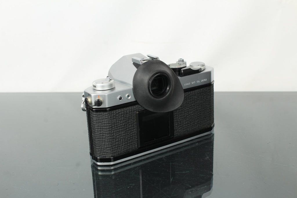 Asahi Pentax K2 + 50mm 1.7 Pentax lens - Dutch|Thrift