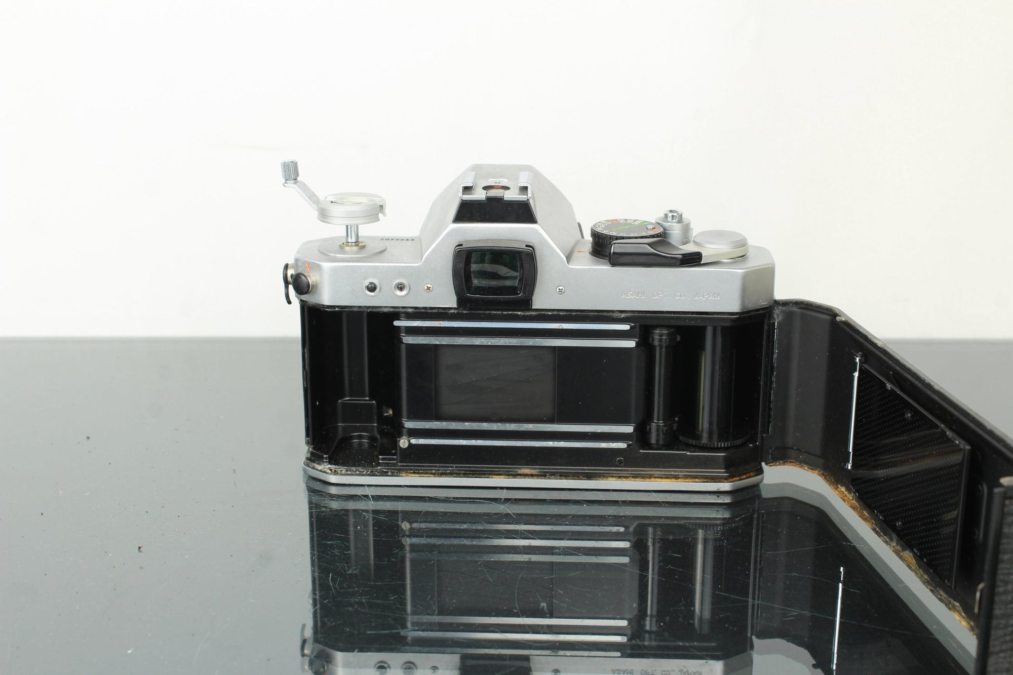 Asahi Pentax K2 + 50mm 1.7 Pentax - M lens - Dutch|Thrift