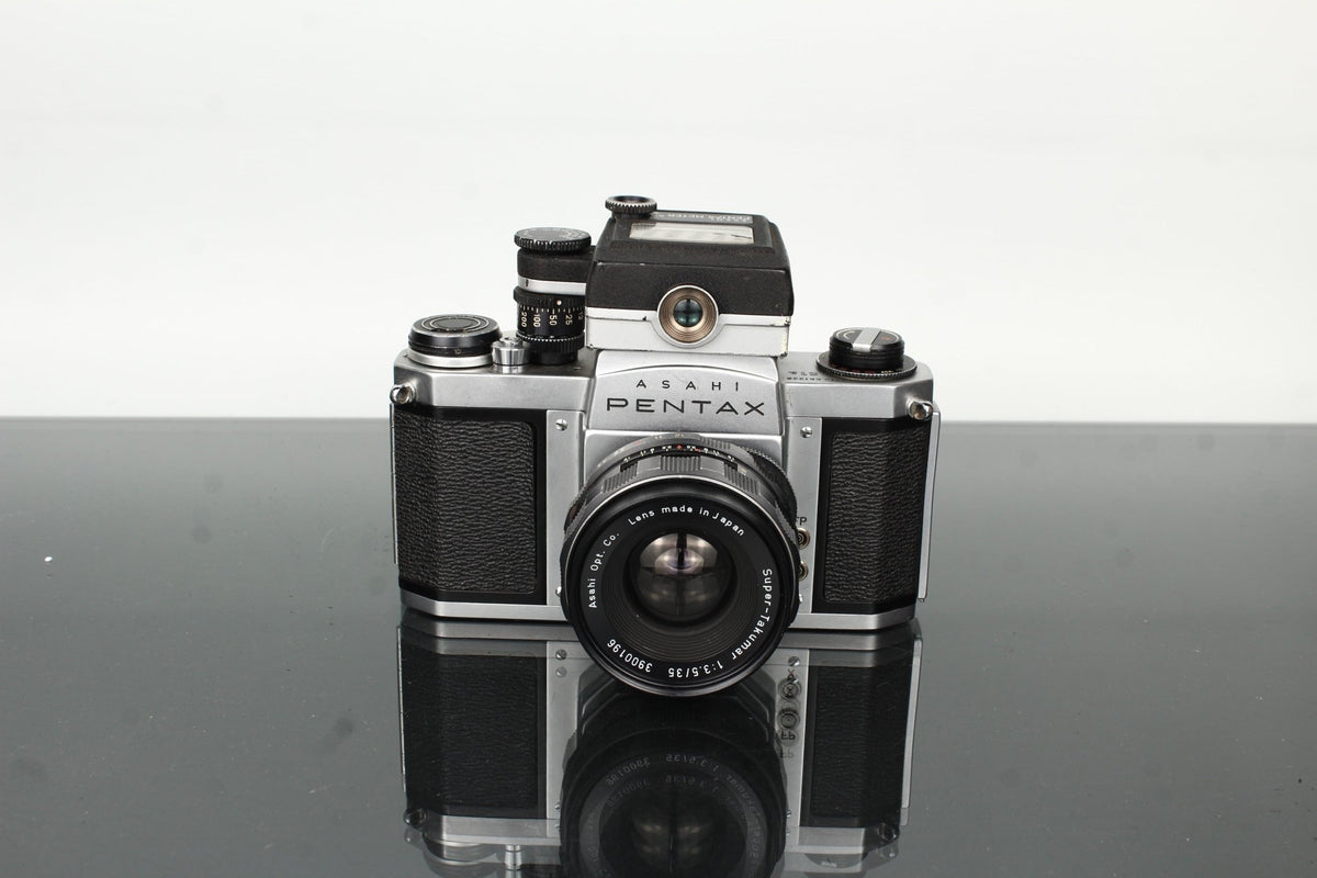 Asahi Pentax S1A + Super - Takumar 35mm f/3.5 - Dutch|Thrift