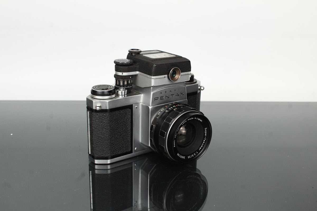 Asahi Pentax S1A + Super - Takumar 35mm f/3.5 - Dutch|Thrift