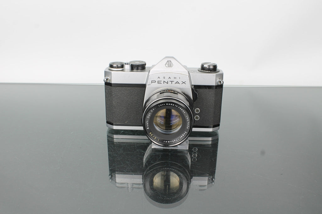 Asahi Pentax SP 1000 + Super Takumar 1:2/55 - Dutch|Thrift