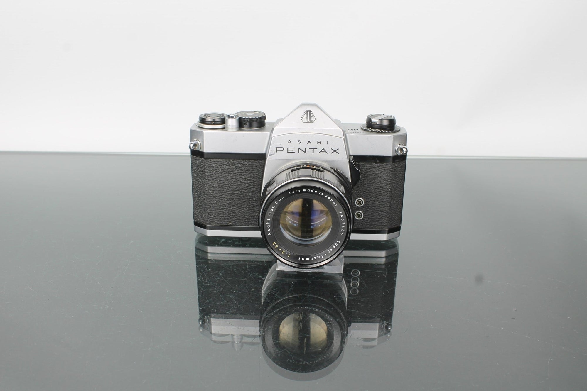 Asahi Pentax SP 1000 + Super Takumar 1:2/55 - Dutch|Thrift