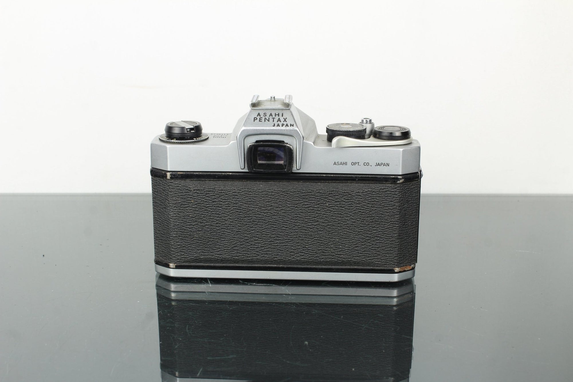 Asahi Pentax SP1000 + Takumar 55mm f/1.8 lens - Dutch|Thrift