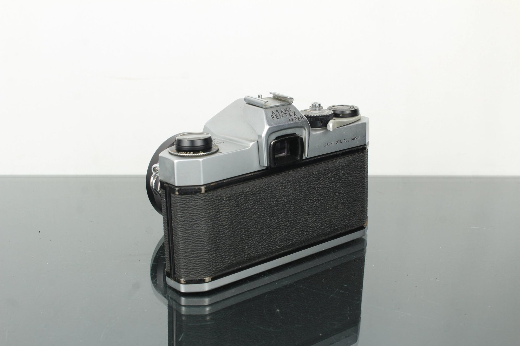 Asahi Pentax SP1000 + Takumar 55mm f/1.8 lens - Dutch|Thrift