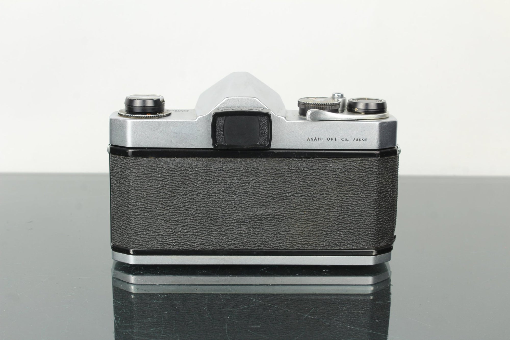 Asahi Pentax Spotmatic + Asahi Super - Takumar 55mm f/2 M42 lens - Dutch|Thrift