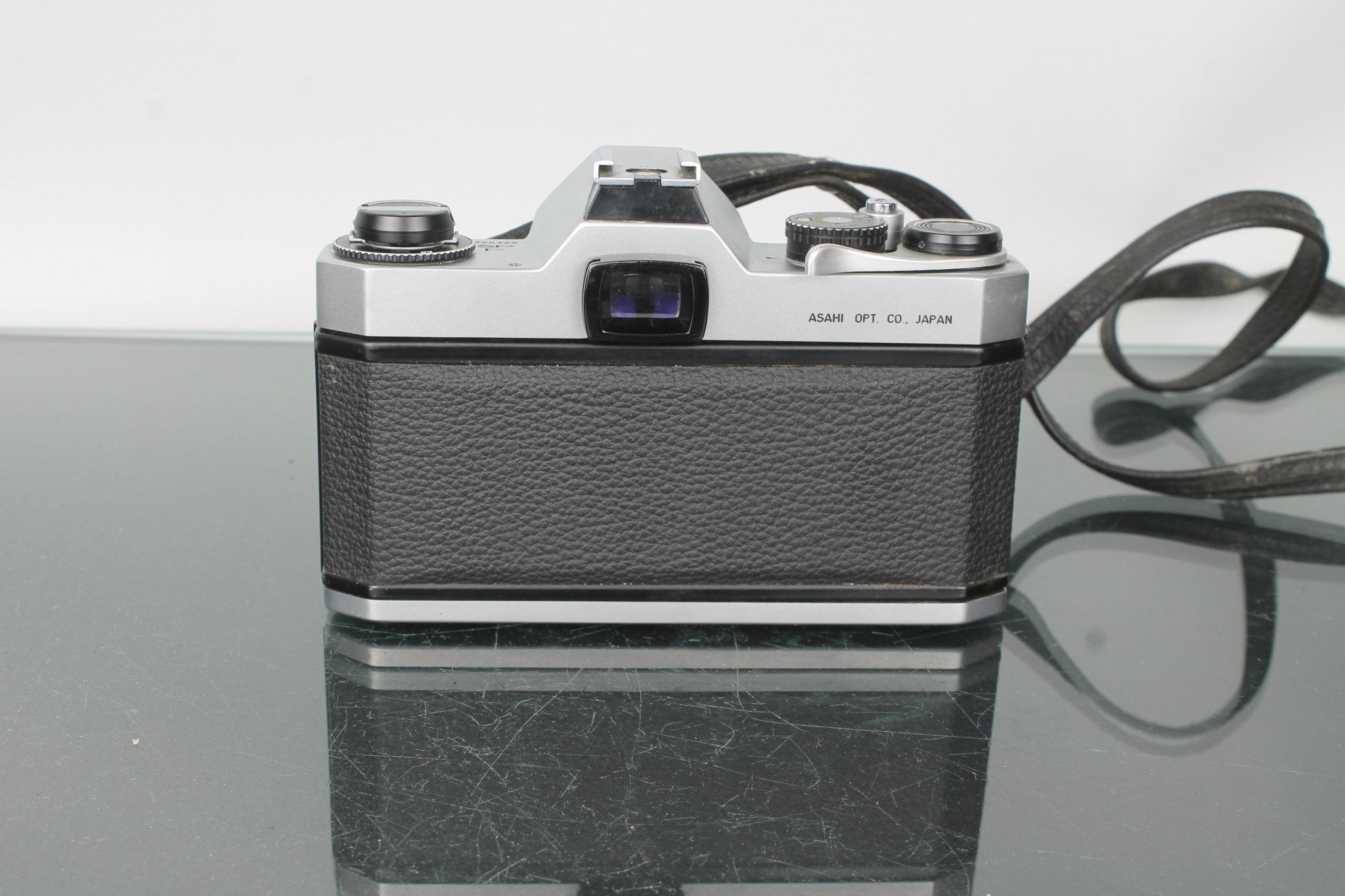 Asahi Pentax Spotmatic F Film Camera with 55mm f/1.8 Lens – Dutch