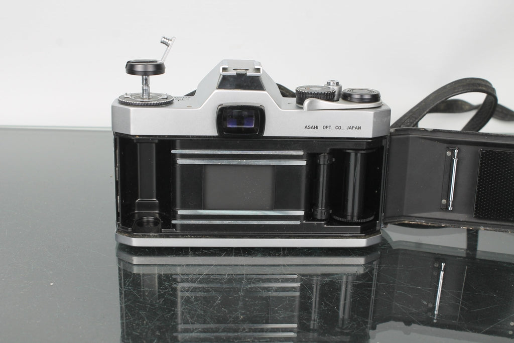 Asahi Pentax Spotmatic F - Dutch|Thrift