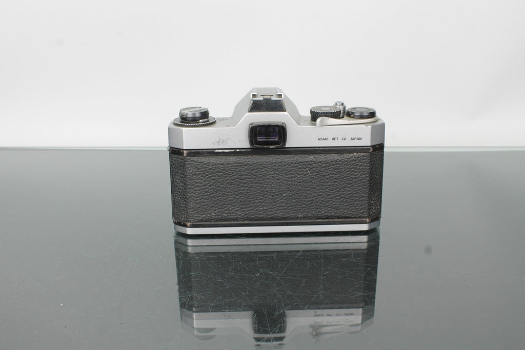 Asahi Pentax Spotmatic F + SMC Takumar 50mm f/1.4 - Dutch|Thrift