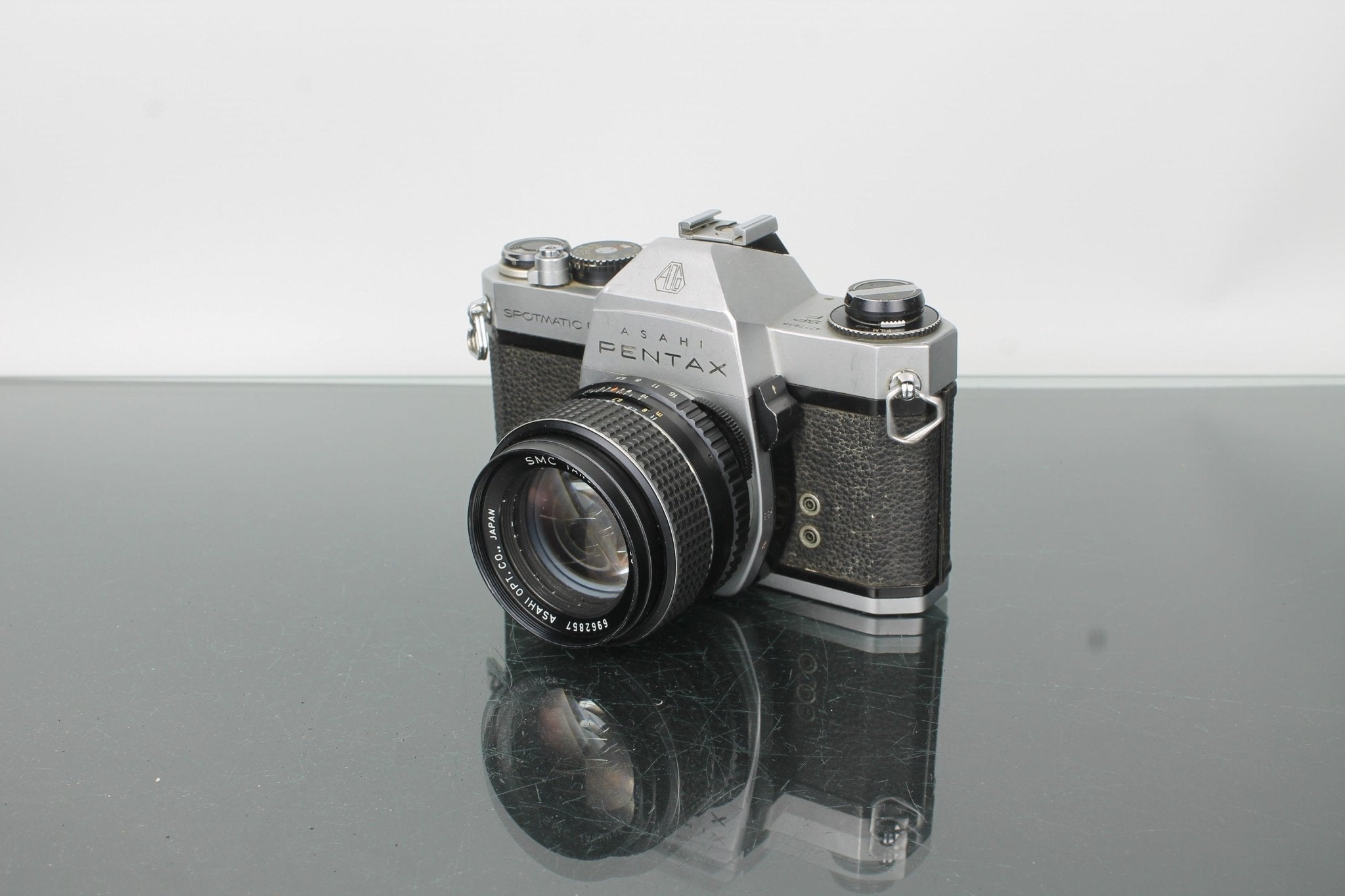 Asahi Pentax Spotmatic F SLR Film Camera + SMC Takumar 50mm f/1.4