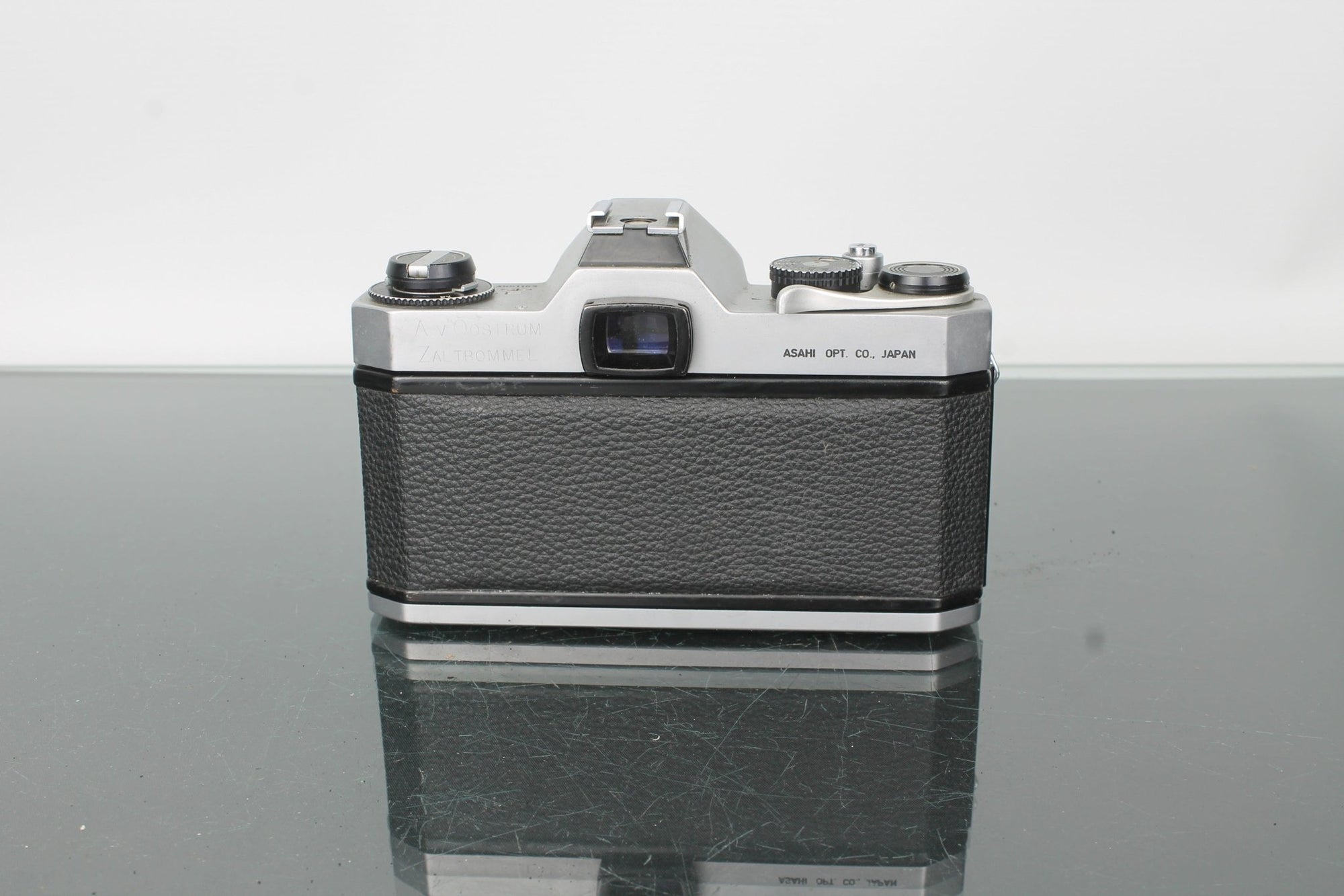 Asahi Pentax Spotmatic F + SMC Takumar 55mm f/1.8 - Dutch|Thrift