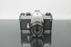 Asahi Pentax Spotmatic F + SMC Takumar 55mm f/1.8 - Dutch|Thrift
