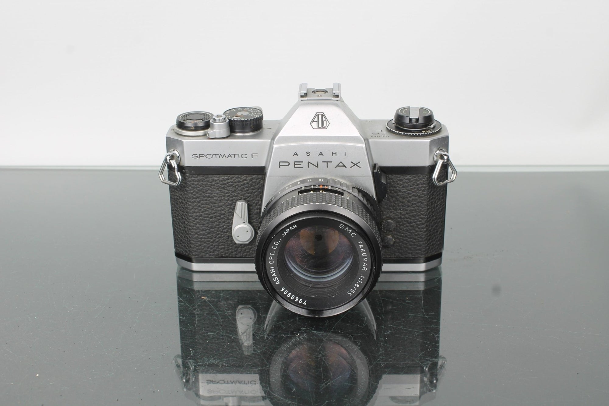 Asahi Pentax Spotmatic F + SMC Takumar 55mm f/1.8 - Dutch|Thrift