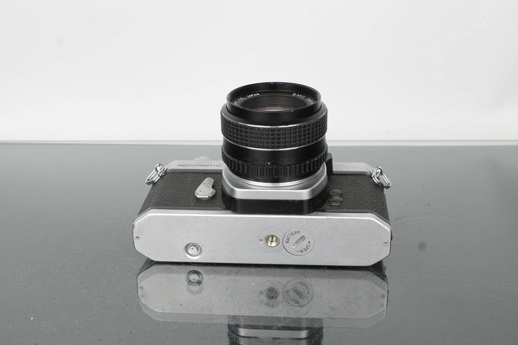 Asahi Pentax Spotmatic F + SMC Takumar 55mm f/1.8 - Dutch|Thrift