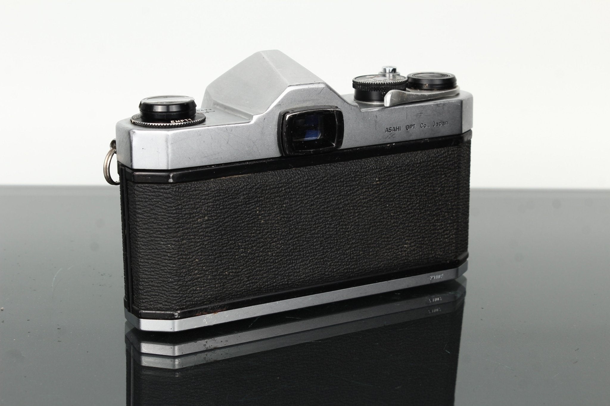 Pentax Spotmatic SP 35mm SLR Camera – Dutch|Thrift