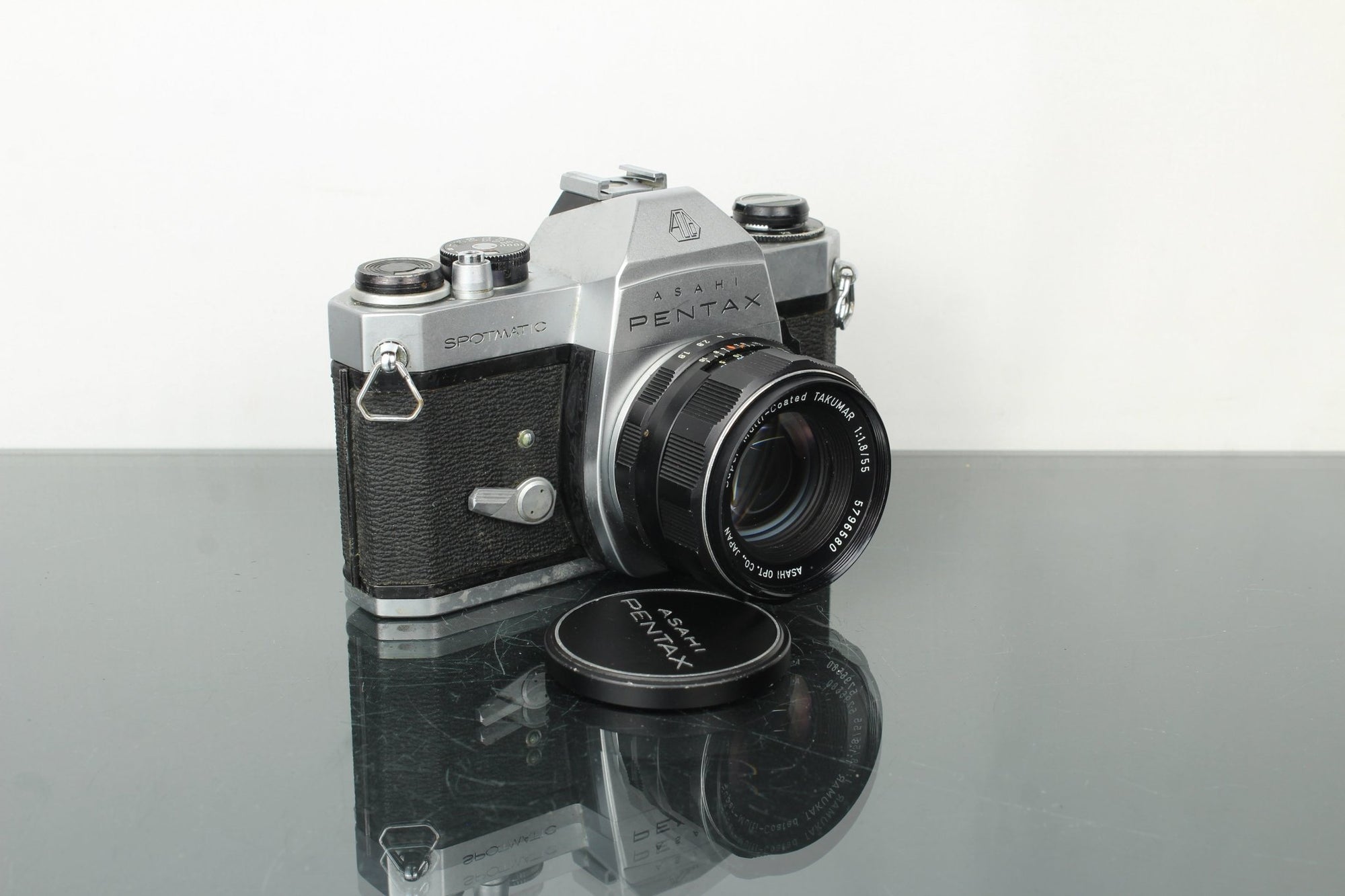 Asahi Pentax Spotmatic SP II + 55mm f/1.8 - Dutch|Thrift