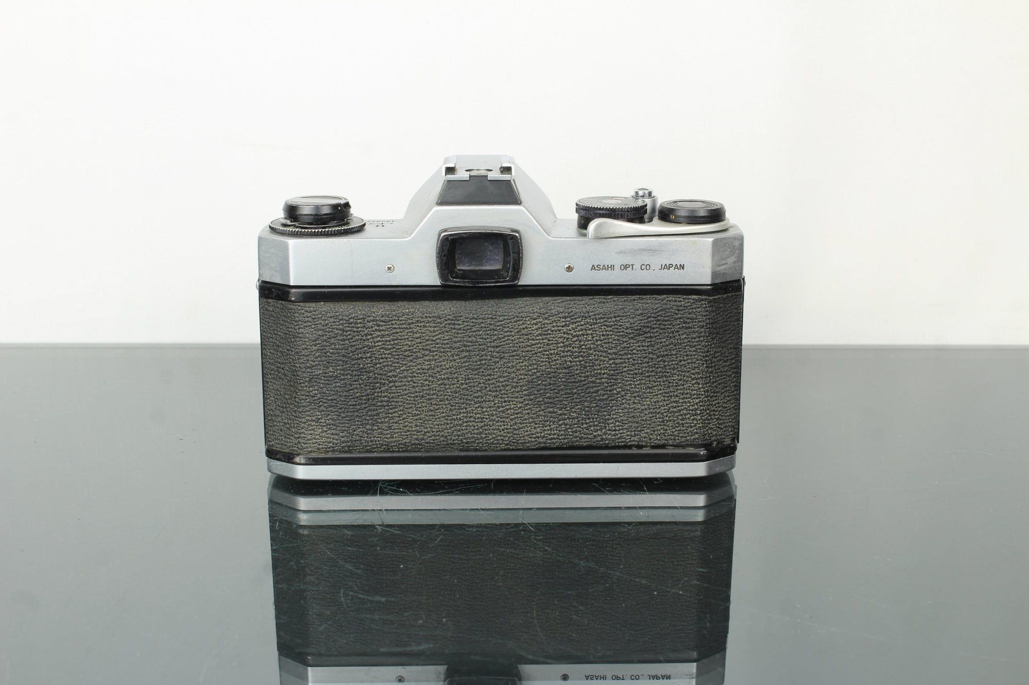 Asahi Pentax Spotmatic SP II + 55mm f/1.8 - Dutch|Thrift