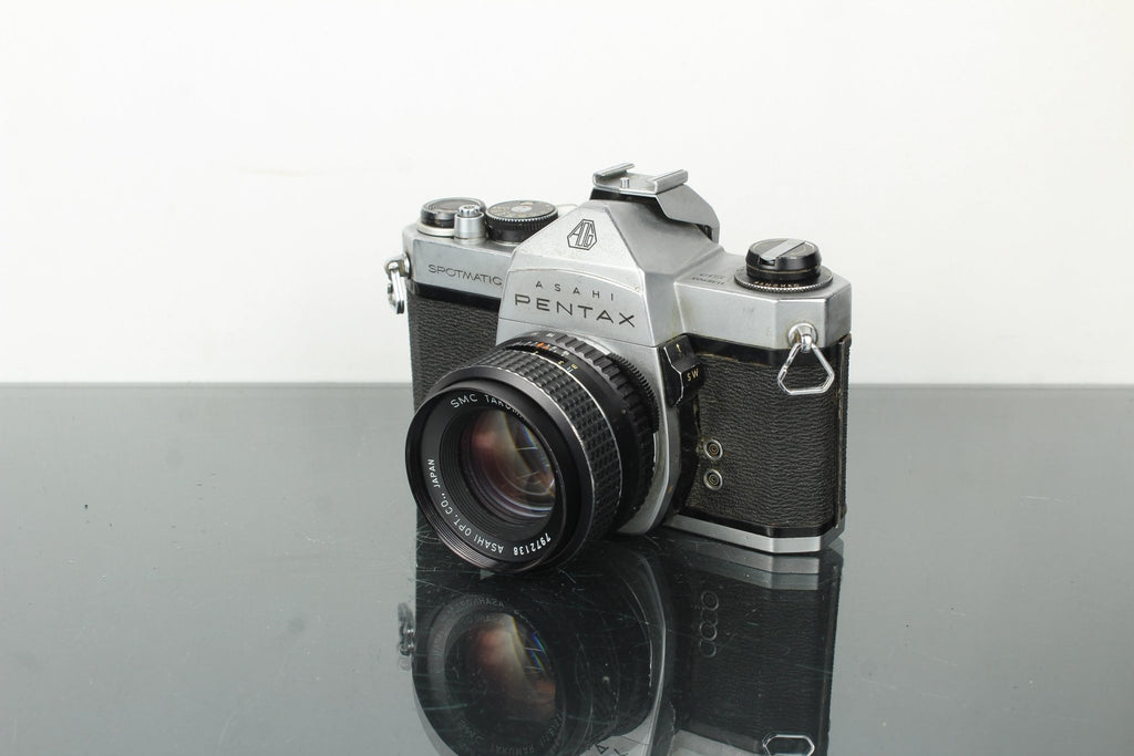 Asahi Pentax SpotMatic SP + Takumar 55mm f/1.8 M42 lens - Dutch|Thrift