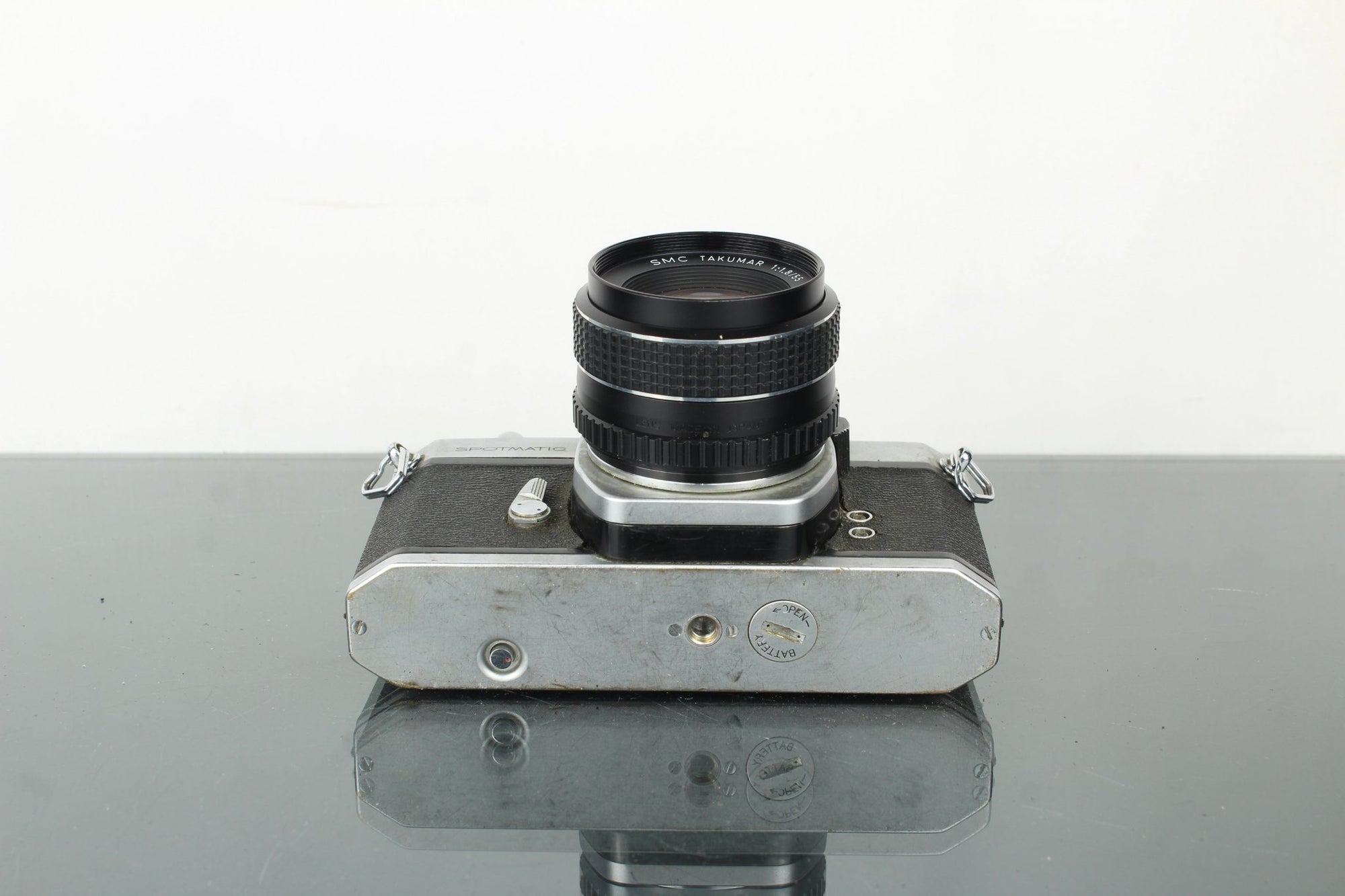 Asahi Pentax SpotMatic SP + Takumar 55mm f/1.8 M42 lens - Dutch|Thrift