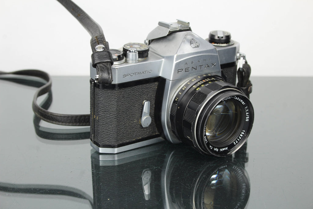Asahi Pentax Spotmatic + Super Takumar 50mm 1.4 M42 lens - Dutch|Thrift