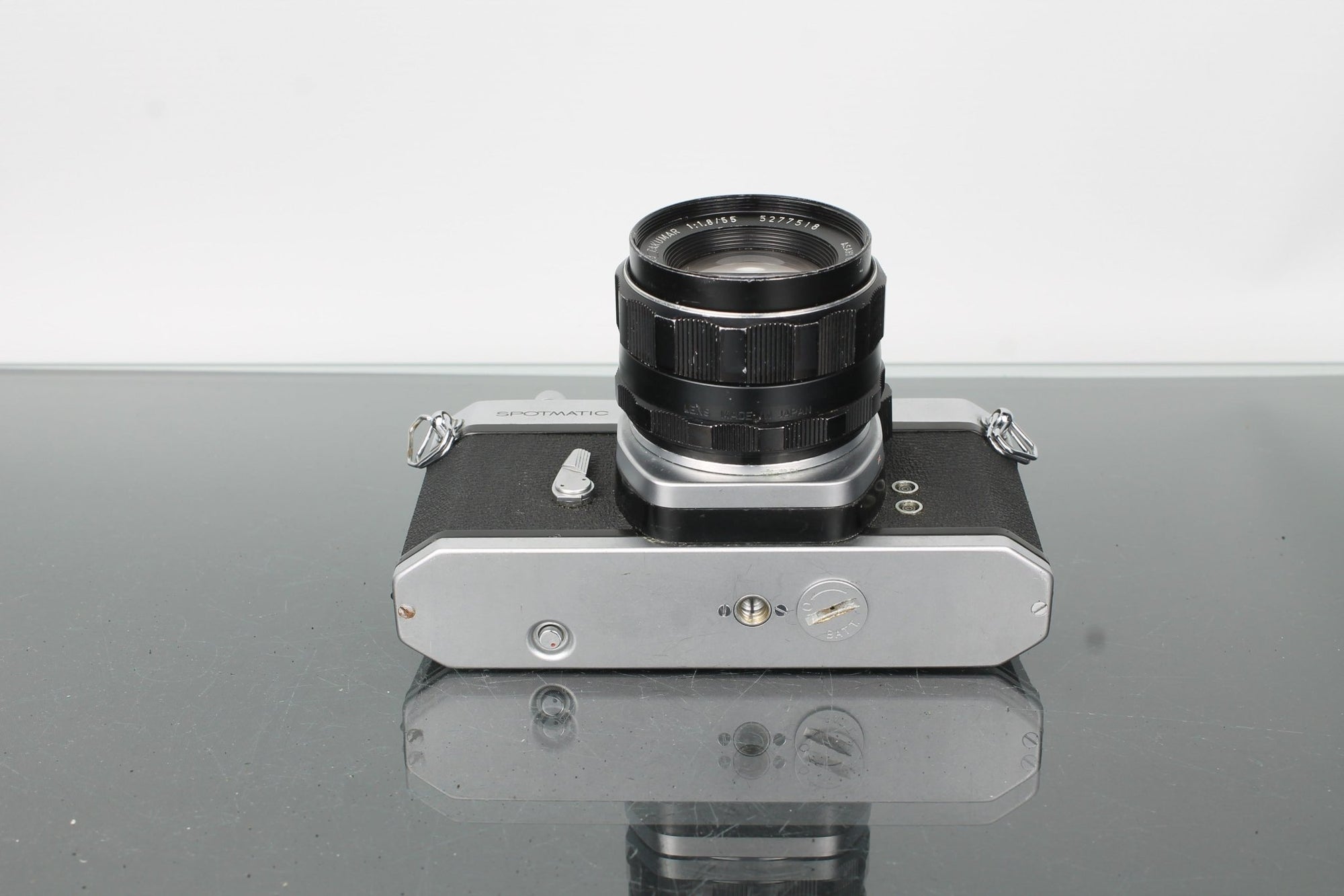Asahi Pentax Spotmatic + Takumar 55mm f/1.8 - Dutch|Thrift