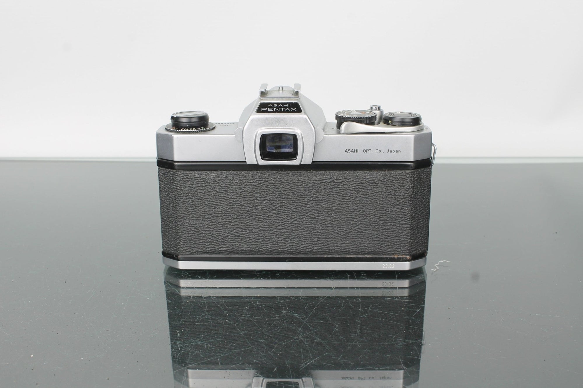Asahi Pentax Spotmatic + Takumar 55mm f/1.8 - Dutch|Thrift