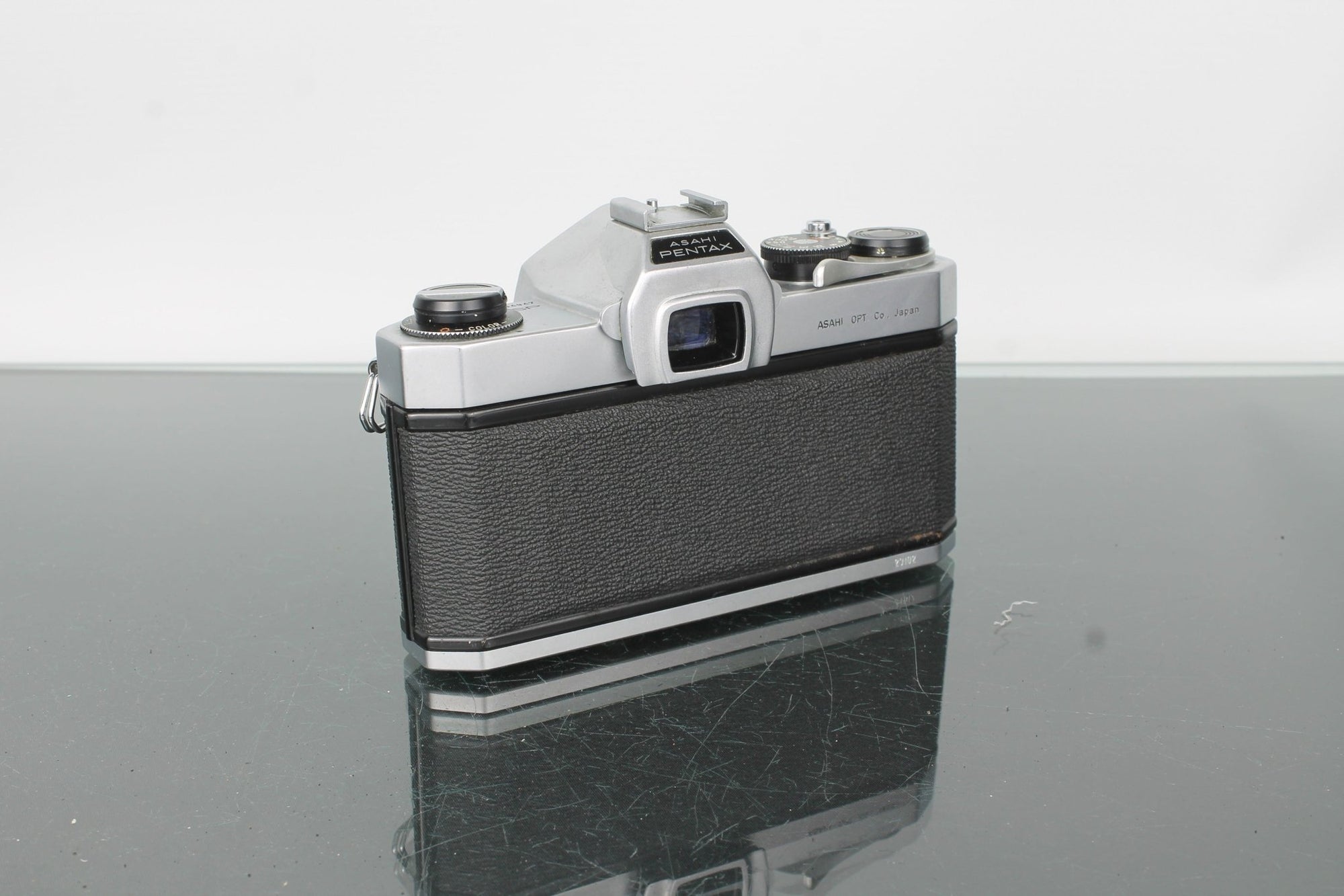Asahi Pentax Spotmatic + Takumar 55mm f/1.8 - Dutch|Thrift