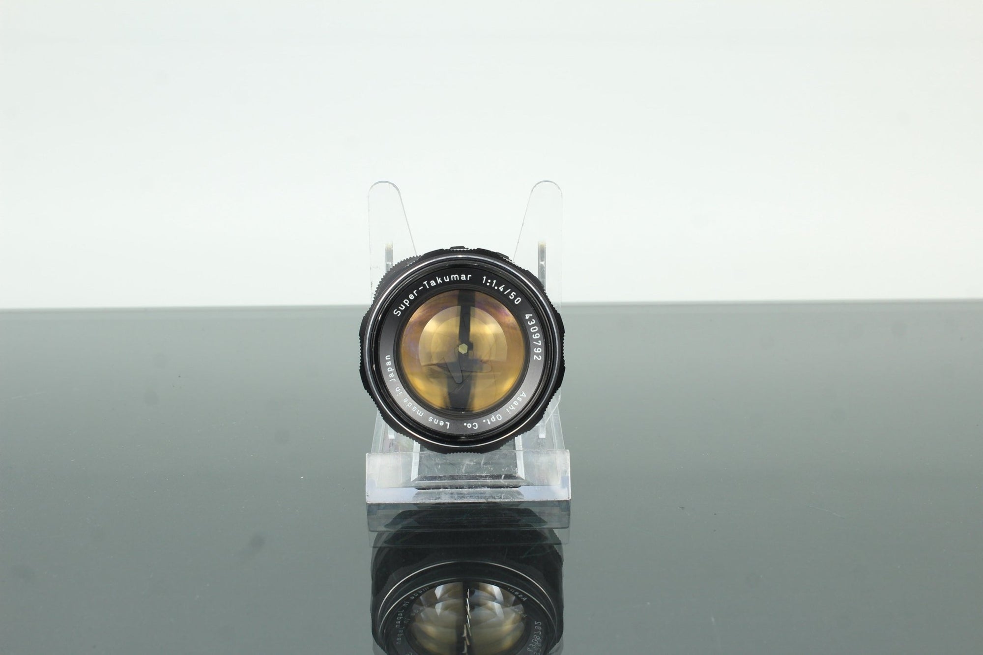 Asahi Pentax Super - Takumar 50mm f/1.4 - Dutch|Thrift