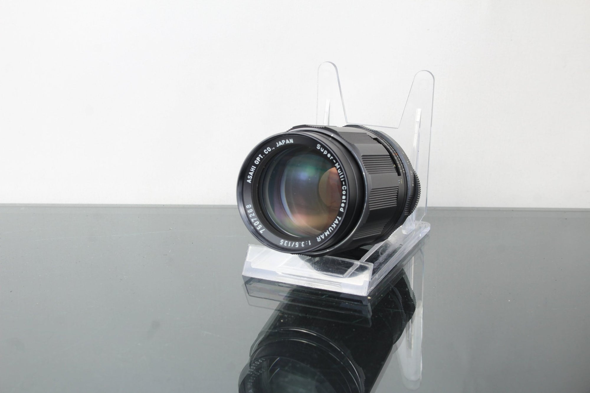 Asahi Super - Multi - Coated Takumar 135mm f/3.5 M42 mount - Dutch|Thrift