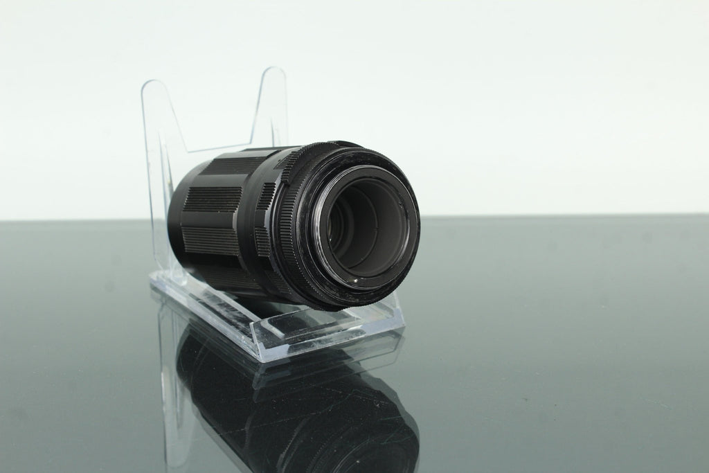 Asahi Super - Takumar 135mm f/3.5 - Dutch|Thrift