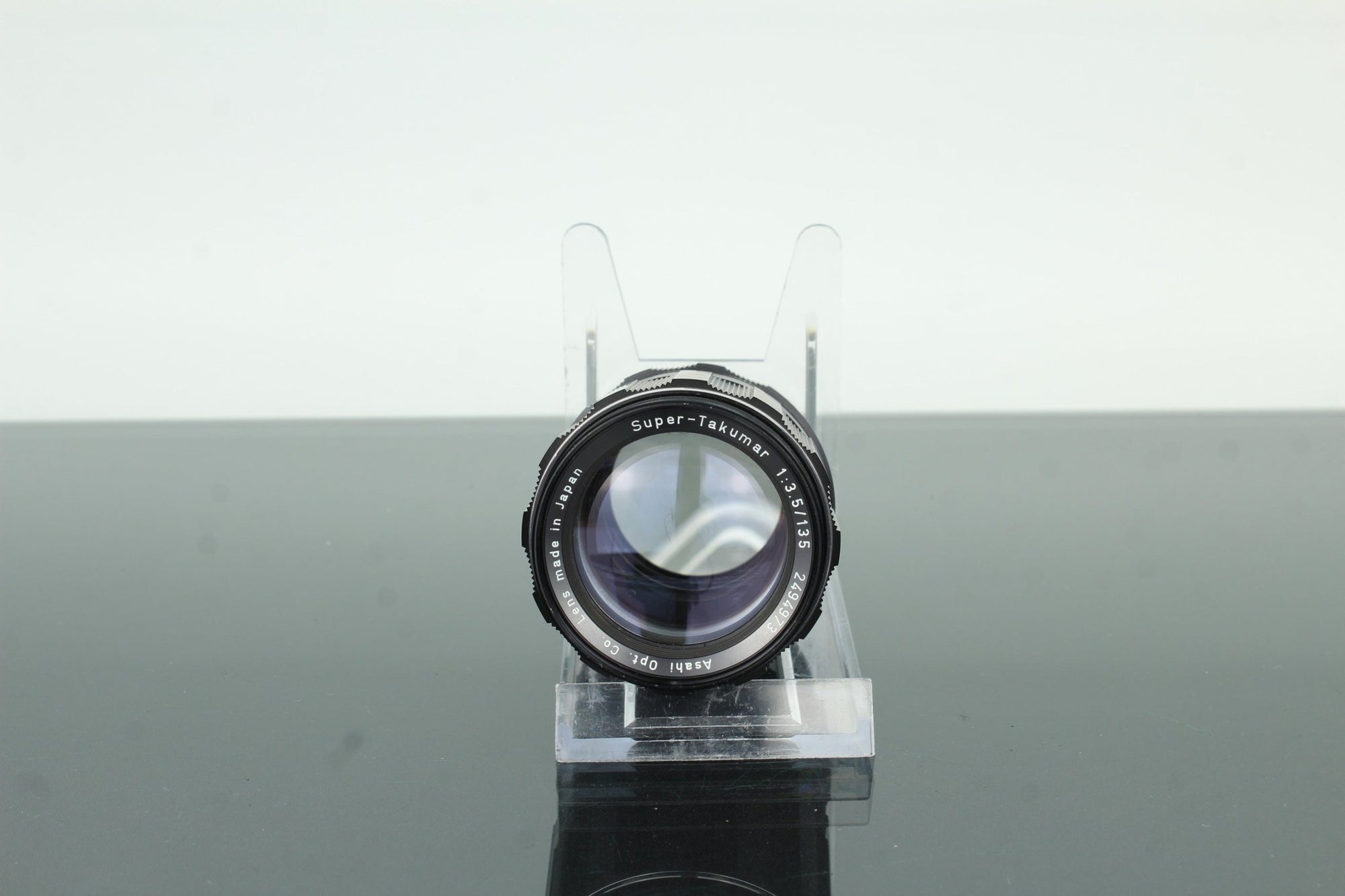 Asahi Super - Takumar 135mm f/3.5 - Dutch|Thrift