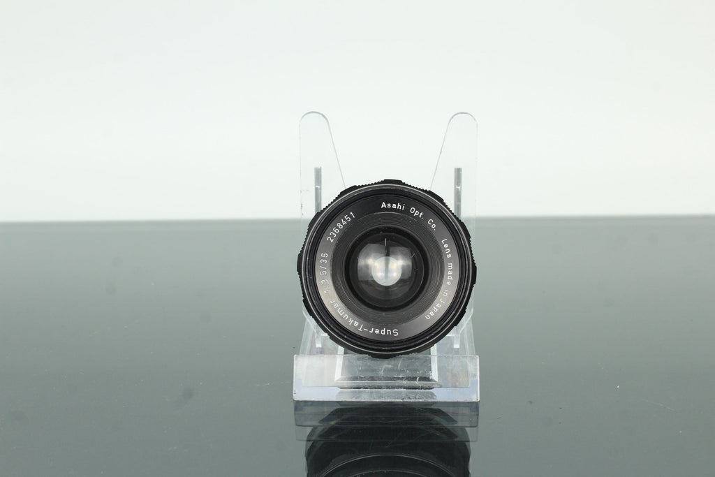 Asahi Super - Takumar 35mm f/3.5 - Dutch|Thrift