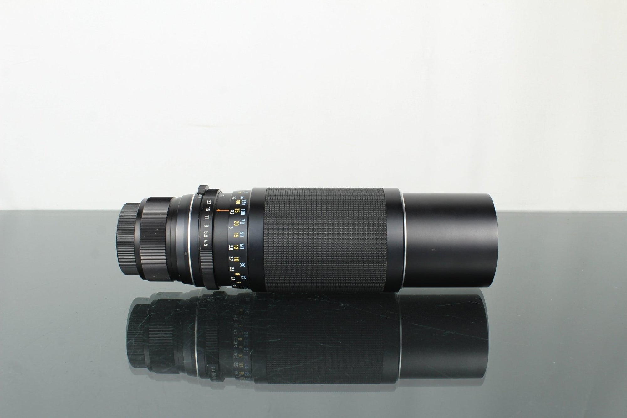 Asahi Takumar - Zoom Super - Multi - Coated 1:4.5/85 - 210 M42 mount - Dutch|Thrift