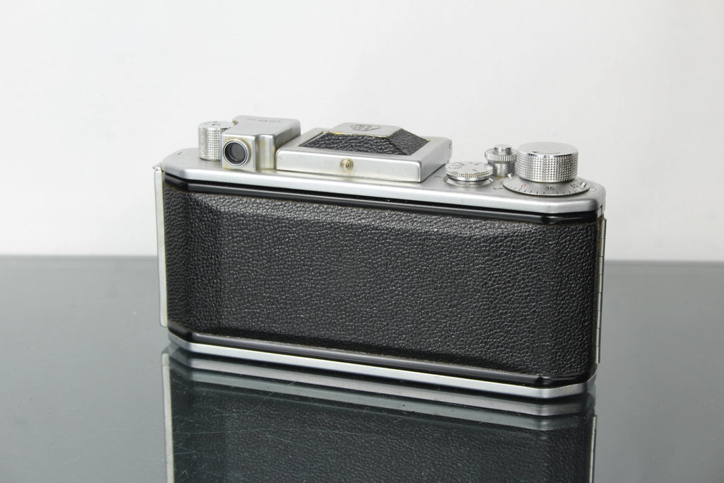Asahiflex + 50mm 1:3.5 Asahi - Kogaku Takumar lens - Dutch|Thrift