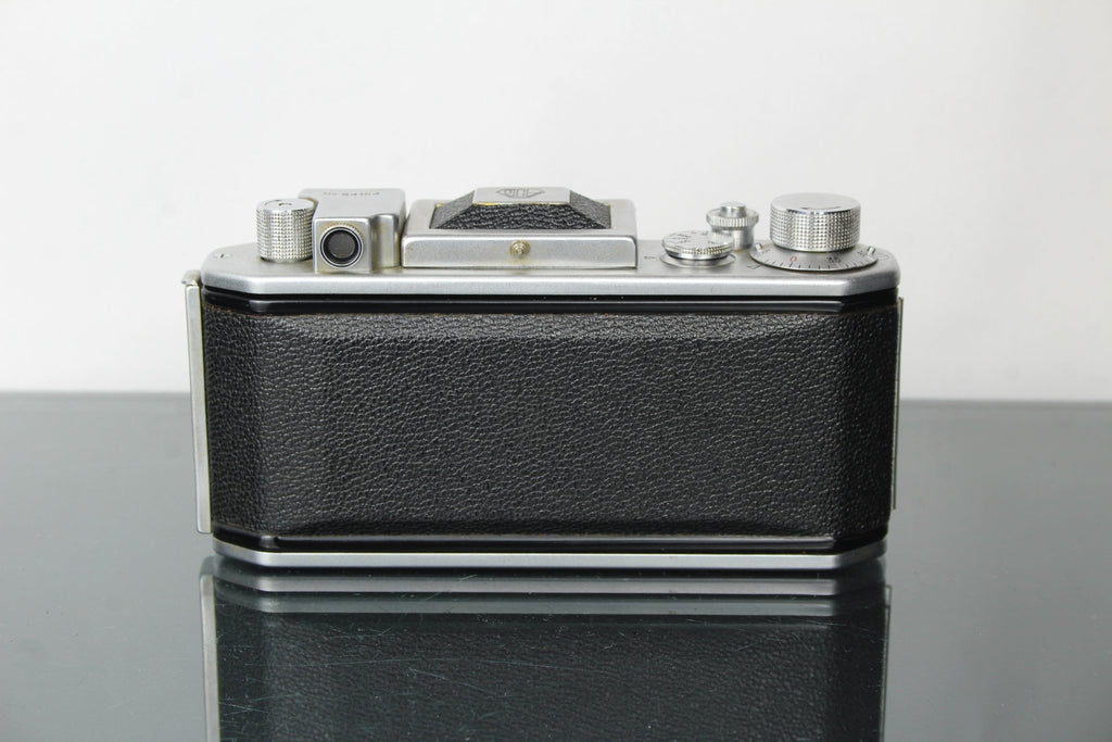 Asahiflex + 50mm 1:3.5 Asahi - Kogaku Takumar lens - Dutch|Thrift