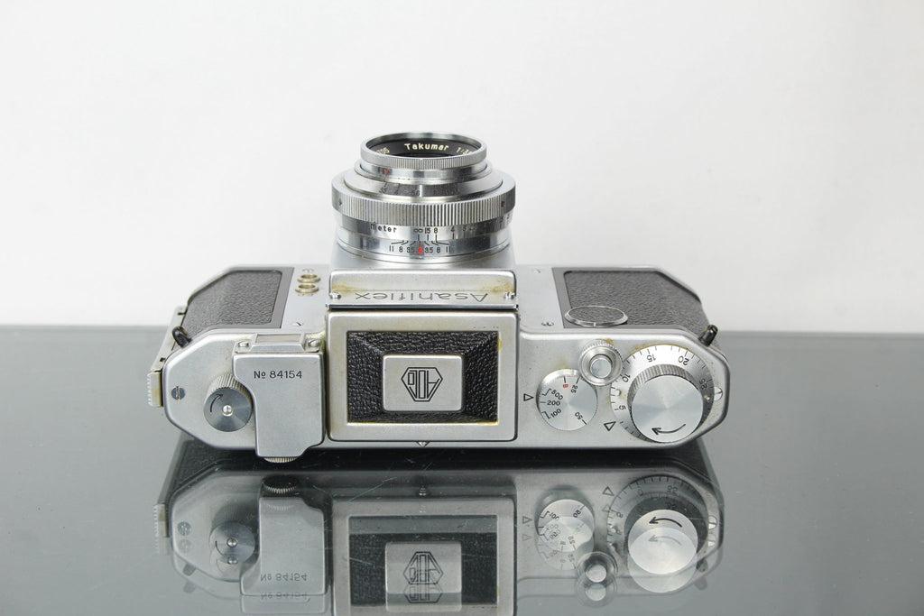 Asahiflex + 50mm 1:3.5 Asahi - Kogaku Takumar lens - Dutch|Thrift