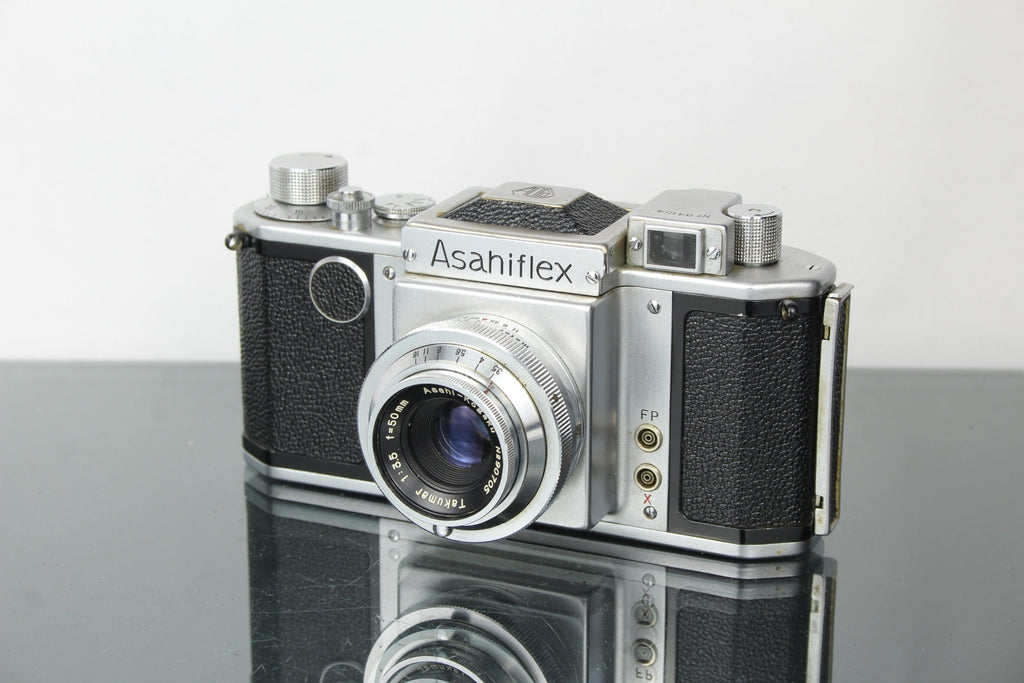 Asahiflex + 50mm 1:3.5 Asahi - Kogaku Takumar lens - Dutch|Thrift
