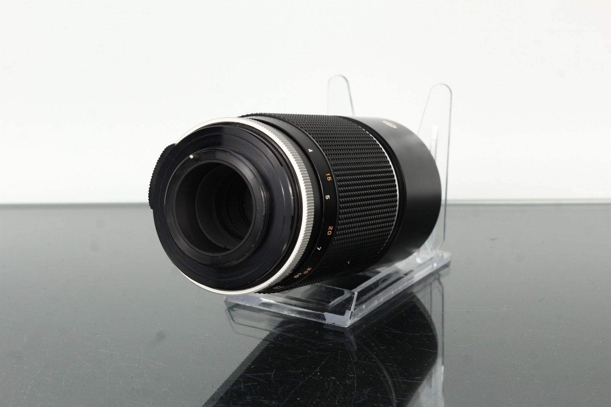 Auto Tele 200mm f/3.5 - Dutch|Thrift