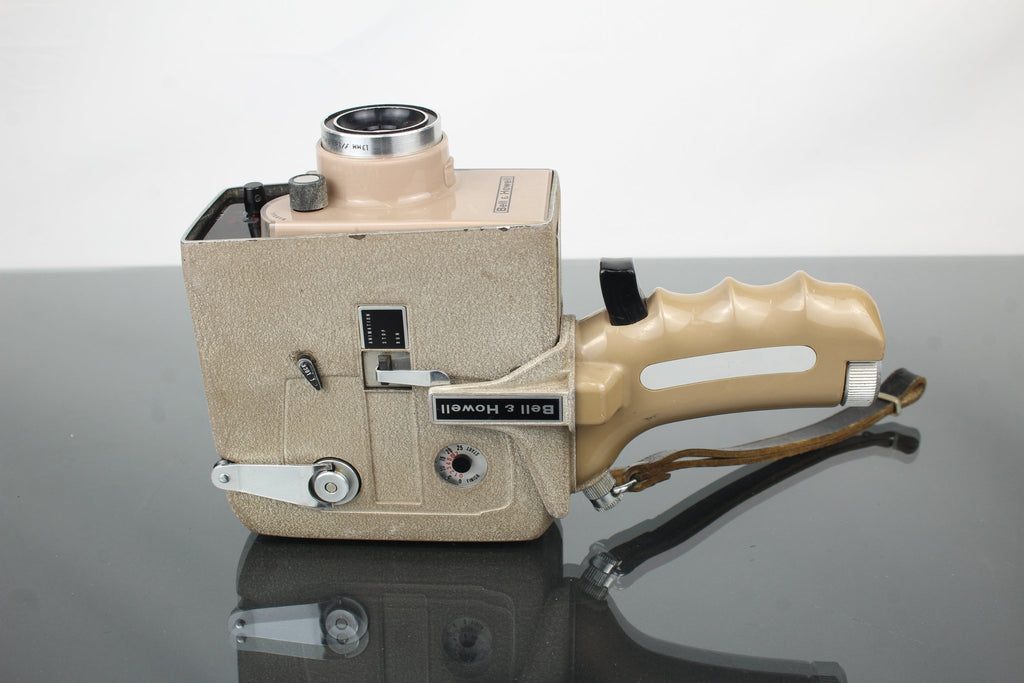 Bell & Howell Autoload - Dutch|Thrift