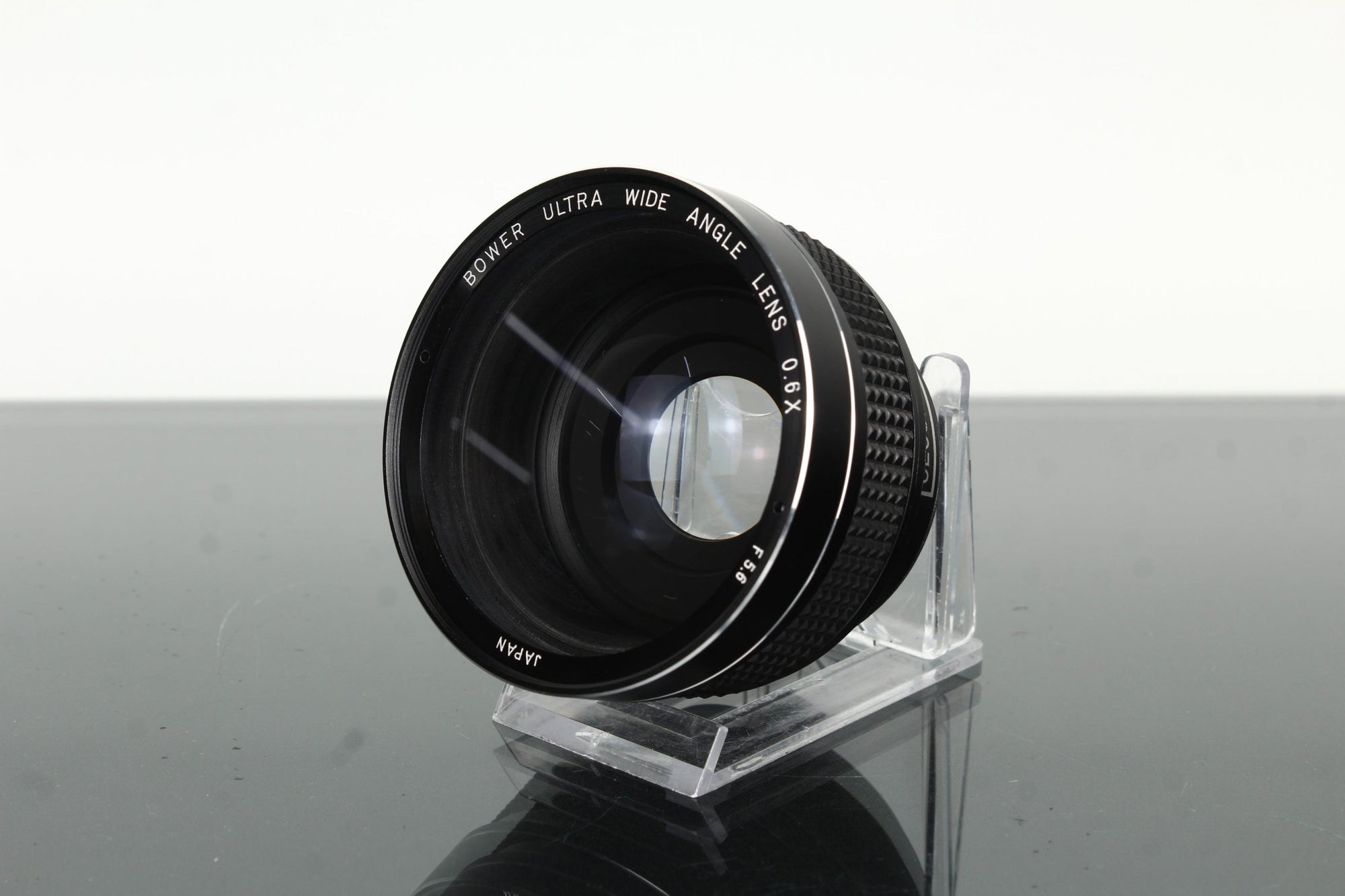 Bower Ultra Wide Angle Lens 0.6X F5.6 - Dutch|Thrift