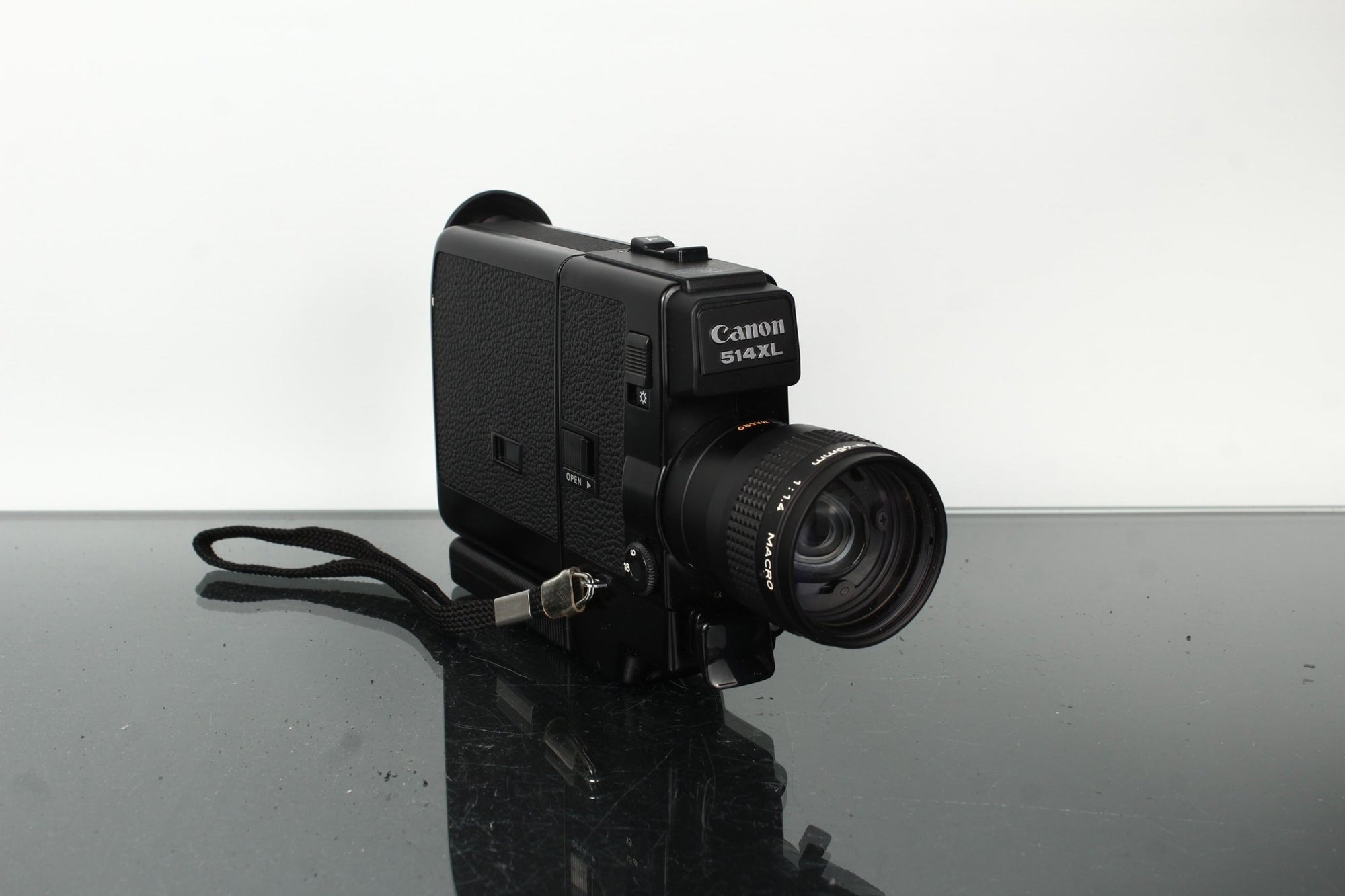 Canon 514XL + Canon Zoom Lens X8 - Dutch|Thrift