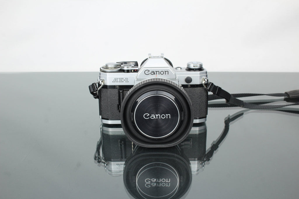 Canon AE - 1 + 50mm 1.8 Canon FD lens - Dutch|Thrift