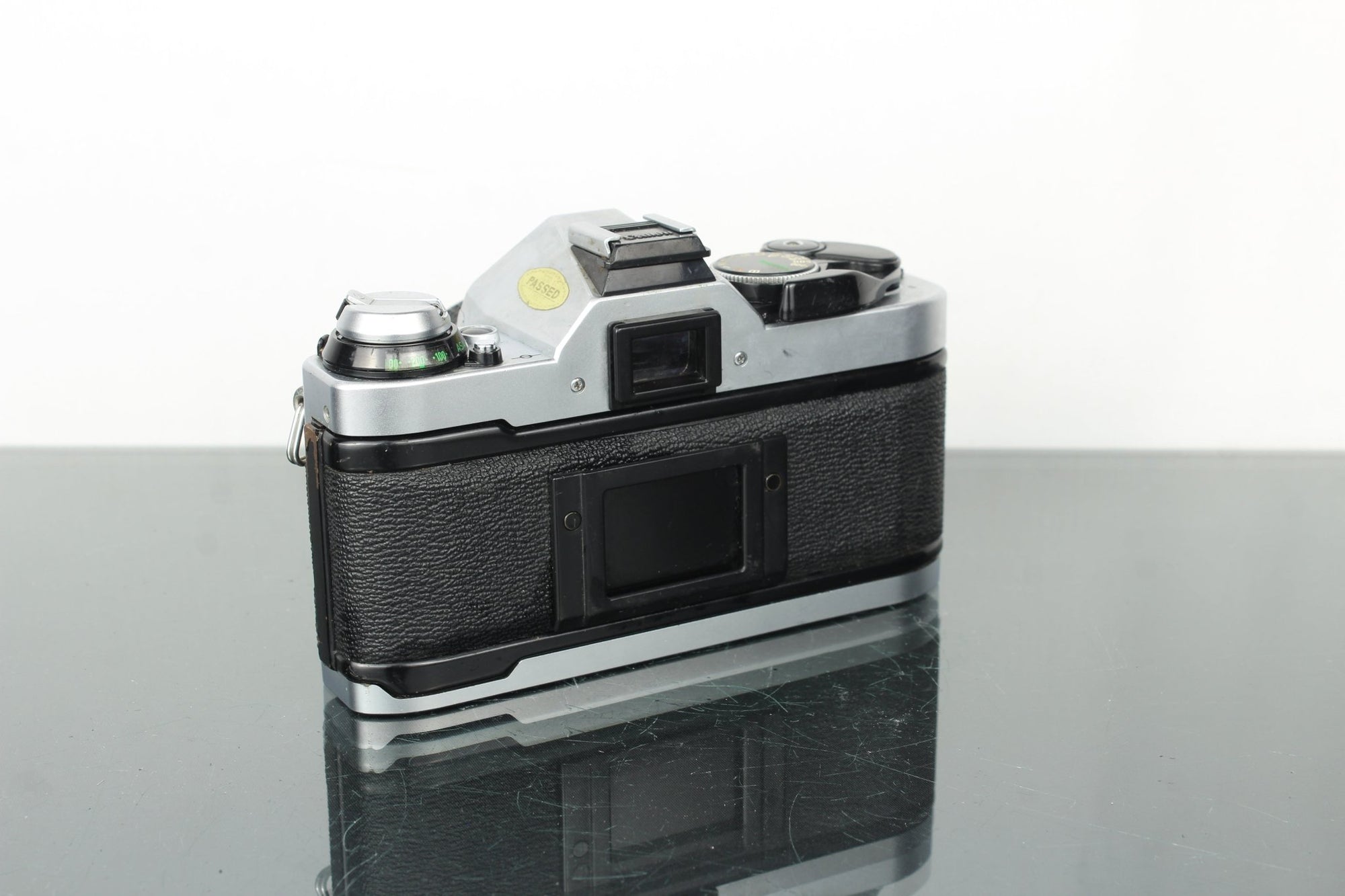 Canon AE - 1 + 50mm 1.8 Canon FD lens - Dutch|Thrift